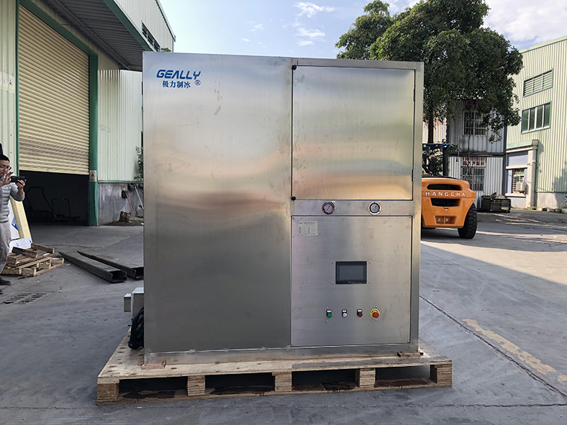 2-ton square ice machine in Guangxi